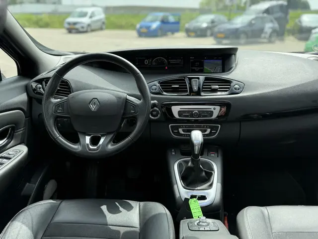 Renault Scénic 2.0 Bose 2014 Benzine 6