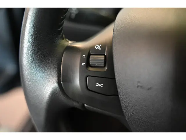 Peugeot 2008 1.2 PureTech Signature 2019 Benzine 17