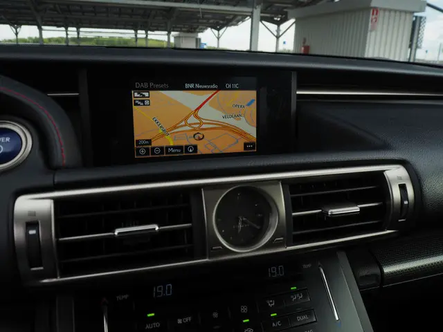 Lexus IS 300h F Sport Line 2014 Hybride Benzine 20