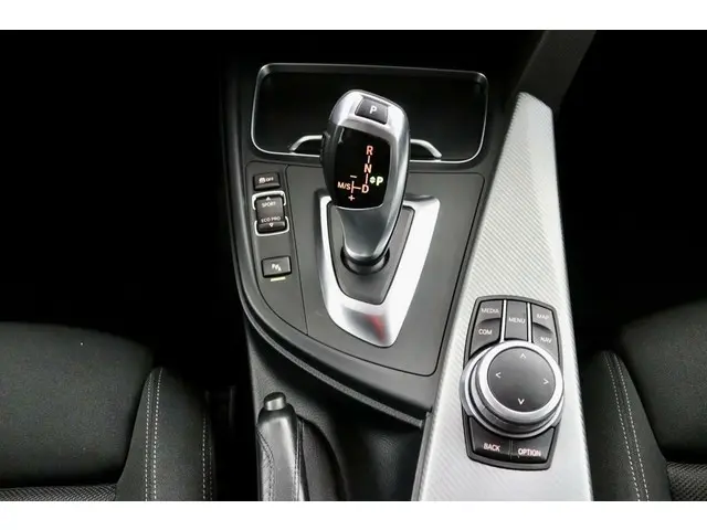 BMW 4 Serie Gran Coupé 418i Business 2018 Benzine 26
