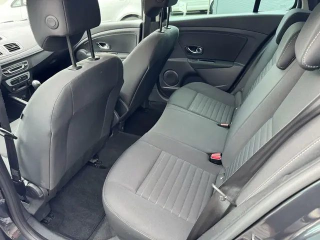 Renault Mégane Estate 1.2 TCe Limited 2015 Benzine 17