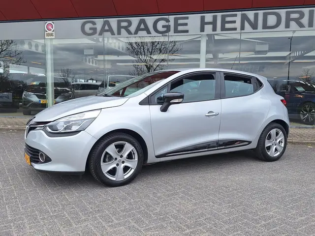 Renault Clio 1.2 Dynamique Automaat 2015 Benzine 2