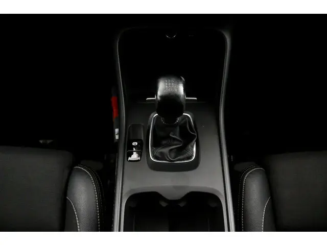 Volvo XC40 1.5 T3 Inscription zwart 2018 Benzine 27