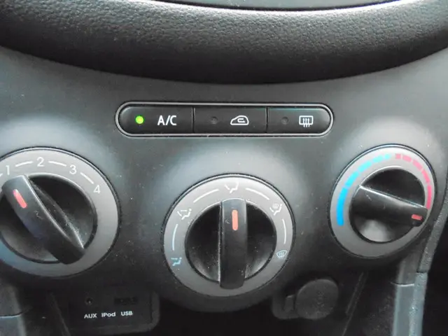 Hyundai i10 1.0 Black pack , Airco, NL-auto. 2013 Benzine 9