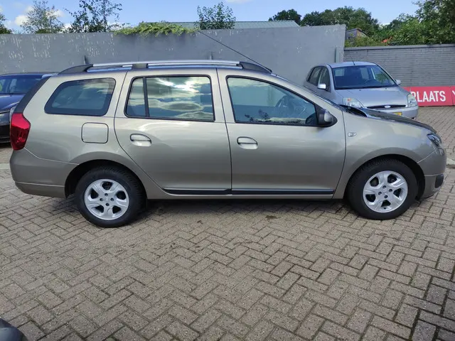 Dacia Logan MCV TCe 90 Lauréate 2016 Benzine 7