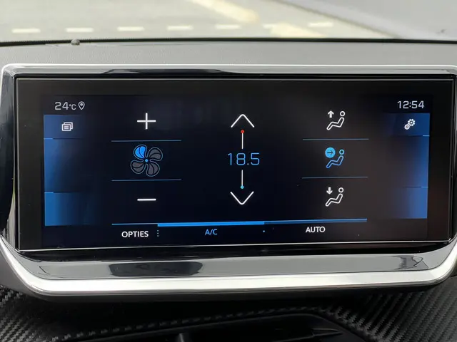 Peugeot 208 1.2 PureTech GT-Line 2020 Benzine 52