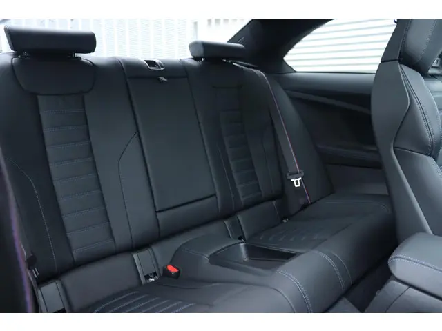 BMW 2 Serie Coupé M240i xDrive 2022 Benzine 10