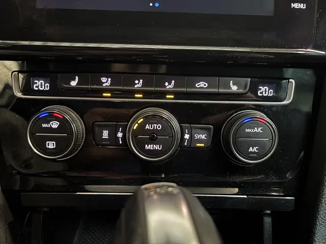 Volkswagen Golf 1.5 TSI R-Line 2017 Benzine 16