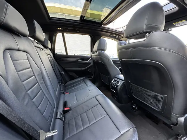 BMW X3 xDrive30e High Executive 2022 Hybride Benzine 11