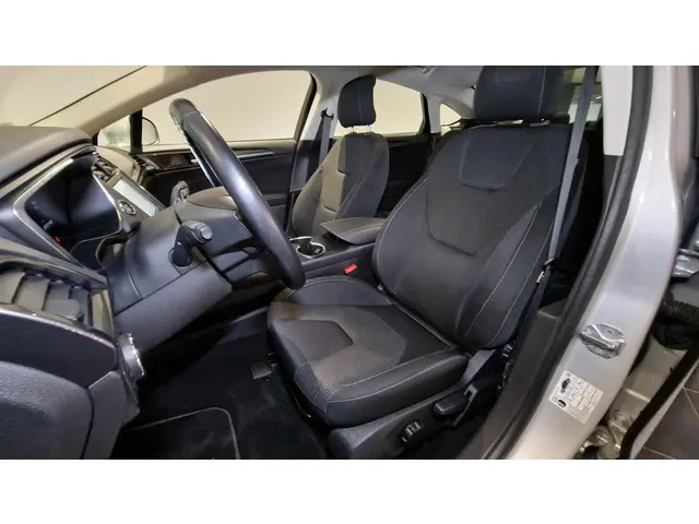 Ford Mondeo 2.0 IVCT HEV Titanium 2020 Hybride Benzine 6