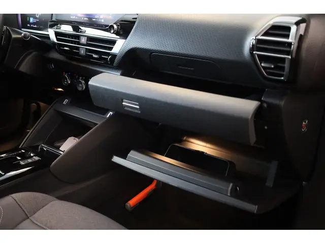 Citroën C4 PT 130 Shine Automaat-8 2023 Benzine 36