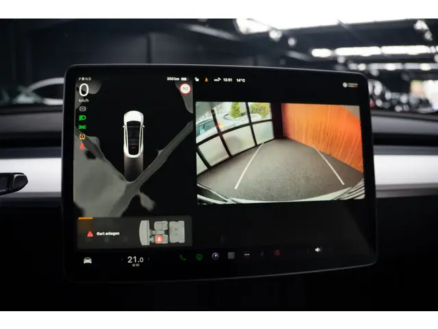 Tesla Model Y Long Range AWD 75 kWh 2023 Elektrisch 24