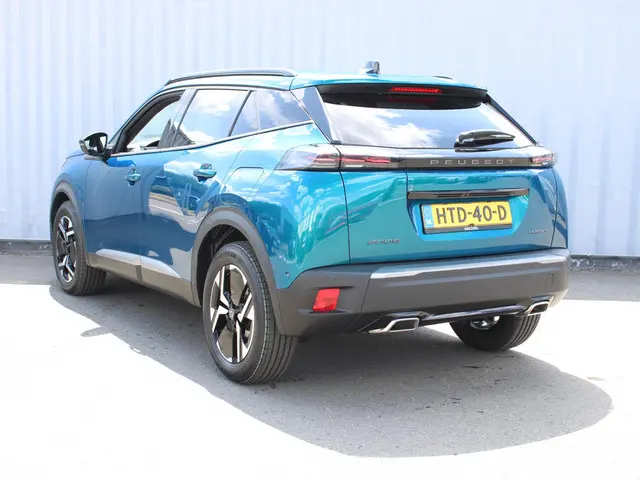 Peugeot 2008 HYBRID 145 ALLURE 2025 Hybride Benzine 5