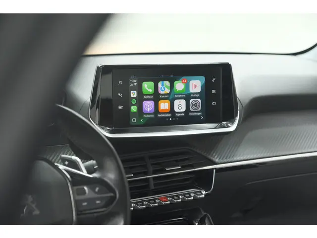 Peugeot 208 PureTech 100 EAT8 Active 2020 Benzine 54