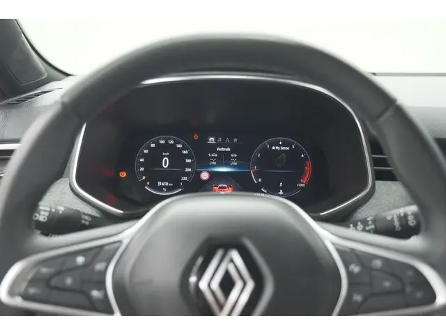 Renault Clio TCe 90 GPF techno 2024 Benzine 37