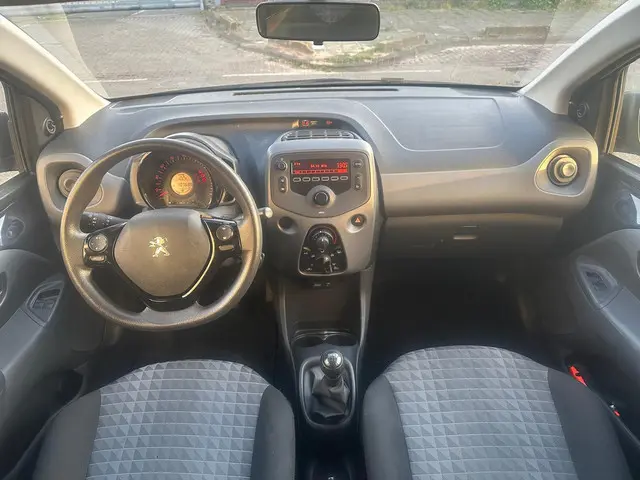 Peugeot 108 1.0 e-VTi Active 2021 2021 Benzine 8