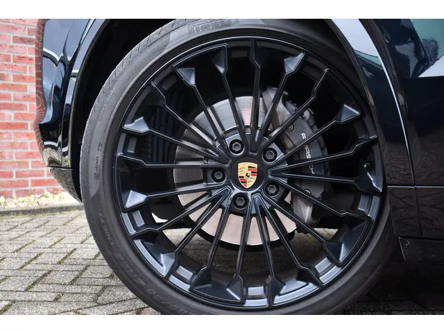 Porsche Cayenne 3.0 2018 Benzine 65