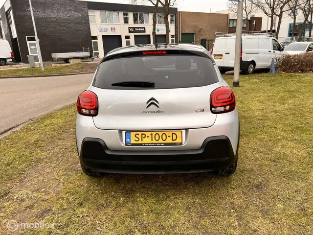 Citroën C3 1.2 PureTech S&S Business 2018 Benzine 10