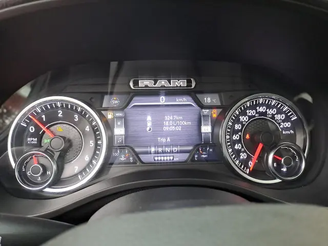 Dodge Ram 1500 5.7 V8 4x4 Crew Cab Laramie 2019 LPG/Gas 11