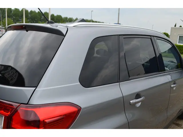 Suzuki Vitara 1.6 Exclusive 2015 Benzine 34