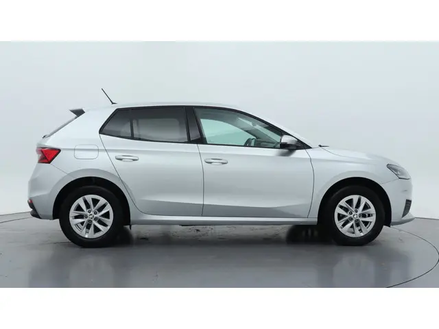 Škoda Fabia 1.0 TSI 95pk Ambition 2023 Benzine 4