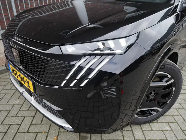 Peugeot e-5008 GT Avantage 73 kWh 2025 Elektrisch 50