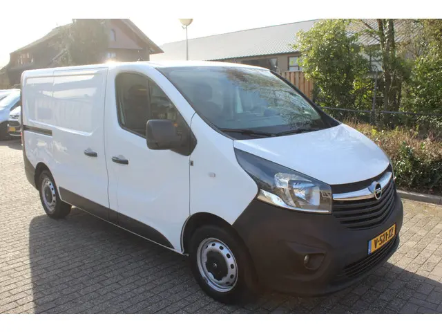 Opel Vivaro 1.6 CDTI L1H1 Sport EcoFlex 2019 Diesel 4