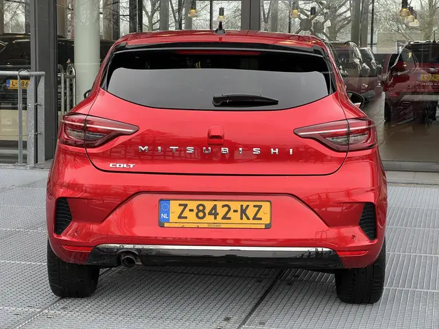 Mitsubishi Colt 1.0T MT First Edition 2024 Benzine 21