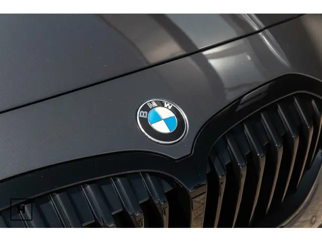 BMW 1 Serie 118i M-Sport | Pano | Leer 2021 Benzine 43