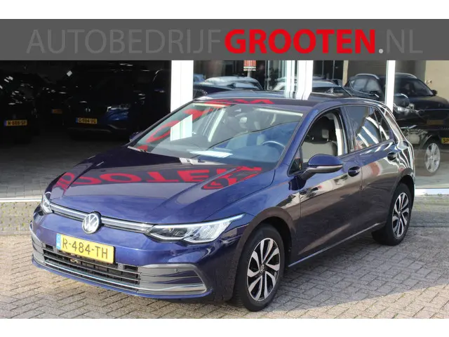 Volkswagen Golf 1.0 TSI Life Business 2022 Benzine