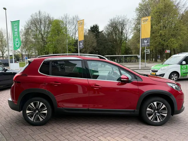 Peugeot 2008 1.2 PureTech Allure Automaat 2018 Benzine 7