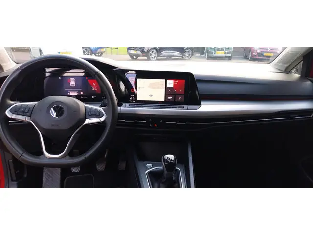 Volkswagen Golf 1.5 TSI Life Business 2022 Benzine 30
