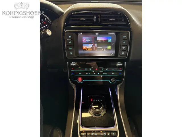 Jaguar XE 2.0 Portfolio R-Sport 2015 Benzine 15