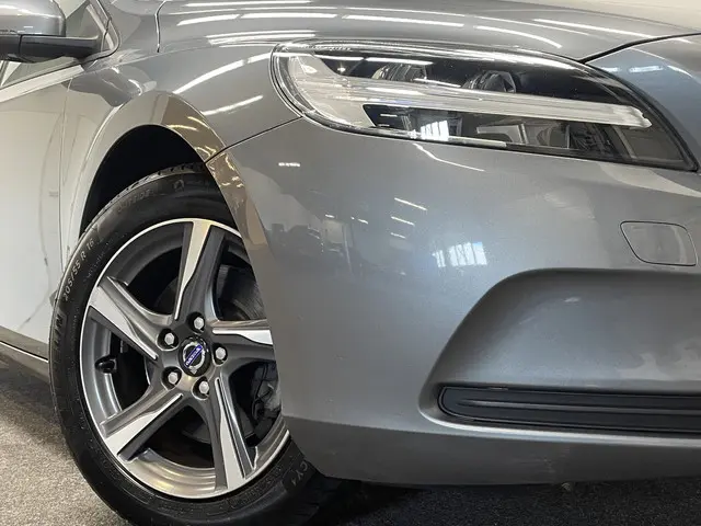 Volvo V40 2.0 123pk Momentum 2018 Benzine 3