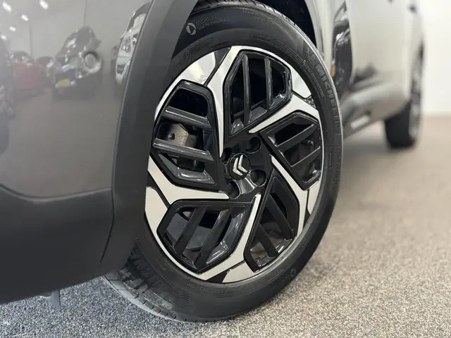 Citroën C4 1.2 Puretech Shine 2022 Benzine 9