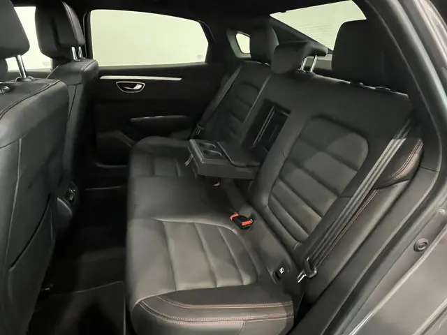 Renault Talisman 1.3 TCe 160 EDC S-Edition 2019 Benzine 31