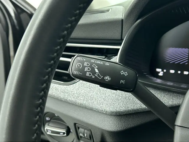 Škoda Kamiq 1.0 TSI Business Edition DSG 2025 Benzine 22