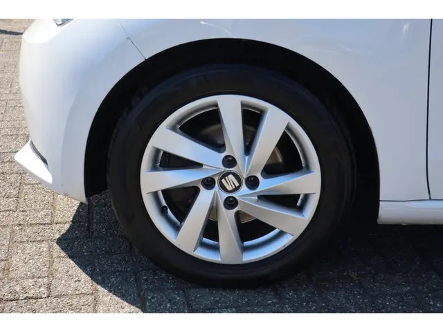 SEAT Mii 1.0 Style AIRCO_NAVI_LMV_DOH_NAP. 2013 Benzine 21