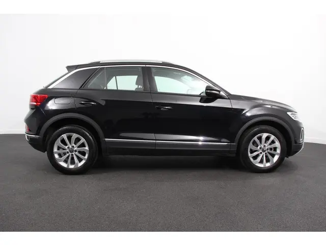 Volkswagen T-Roc 1.5 TSI 150pk DSG Style 2023 Benzine 8