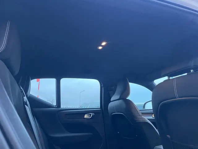 Volvo XC40 Recharge P8 AWD R-Design 2021 Elektrisch 22