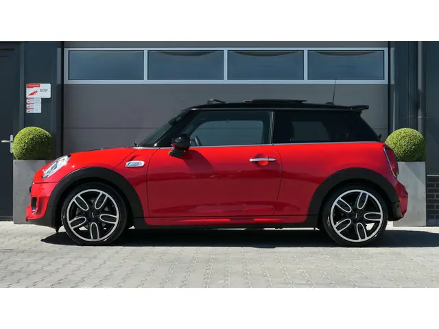MINI Cooper S Mini 2.0 JCW 2015 Benzine 19