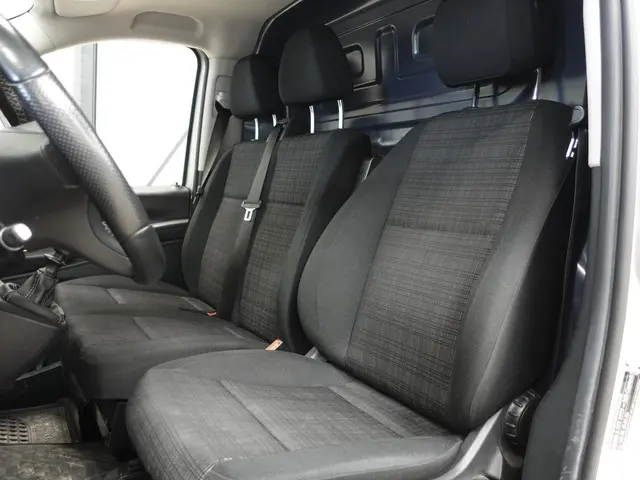 Mercedes-Benz Vito Functional Lang 2020 Diesel 25
