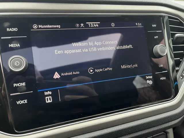 Volkswagen T-Roc 1.0 TSi Style Business 2021 Benzine 14