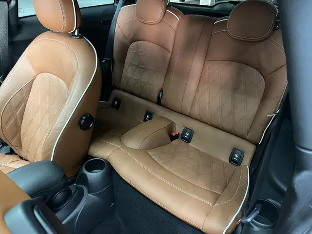 MINI Cooper Mini 2.0 John Works Chili 2019 Benzine 19