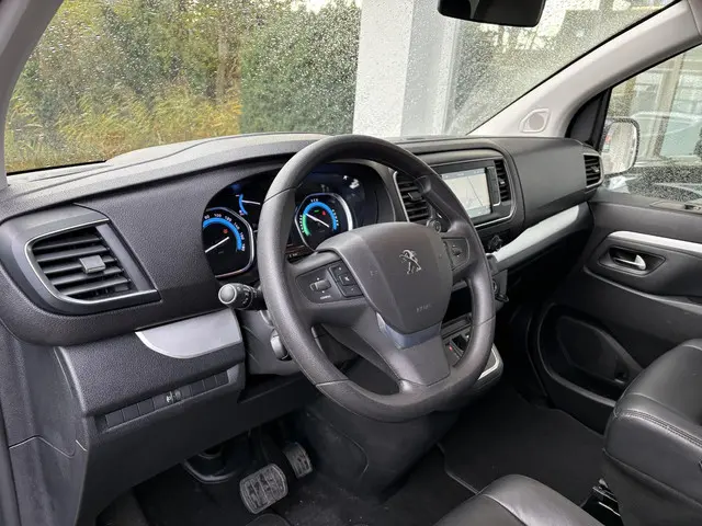 Peugeot e-Traveller Long 75 kWh 2023 Elektrisch 7