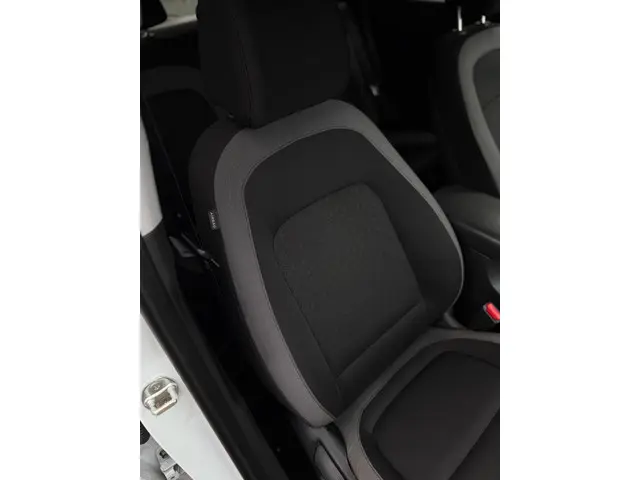 Hyundai Kona 1.0T Fashion CarPlay Camera 2018 Benzine 29