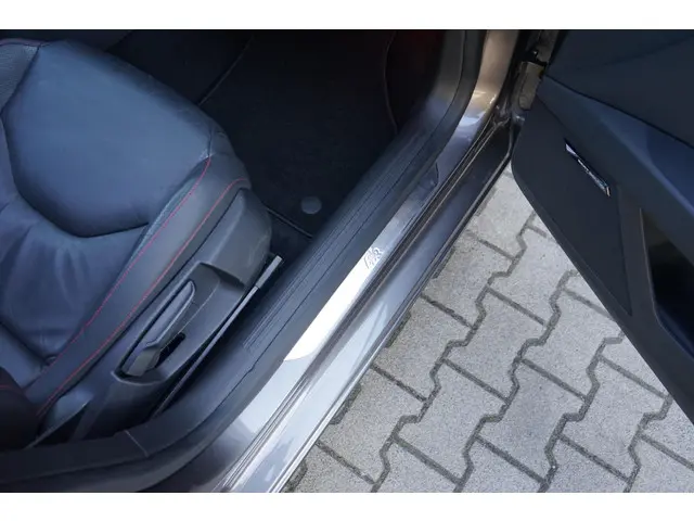 SEAT Leon ST 1.8 TSI FR Business 2014 Benzine 32