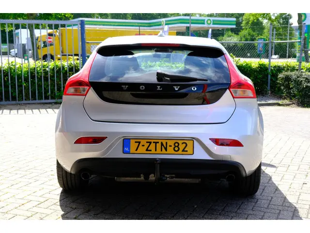 Volvo V40 1.6 T2 Summum Navi|Leder|Clima|LMV 2015 Benzine 8