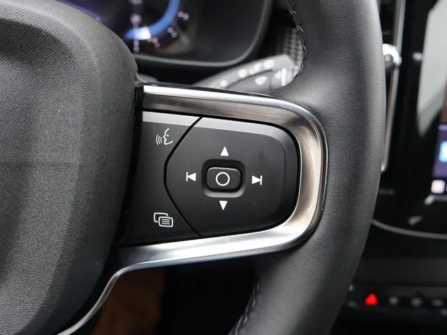 Volvo XC40 B3 Plus Dark 2023 Benzine 22