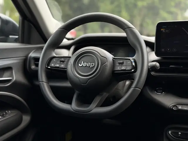 Jeep Avenger Longitude 54 kWh Aut. 2024 Elektrisch 18